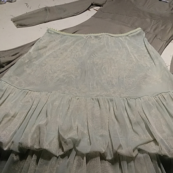 Dress - Picture 6 of 7